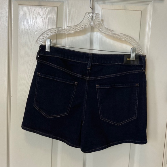 Express Shorts - Picture 3 of 6